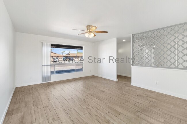 4323 W Royal Palm Rd Glendale, AZ 85301 photo 5