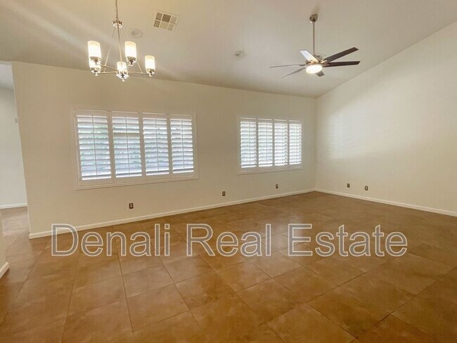 6112 E Karen Dr Scottsdale, AZ 85254 photo 3
