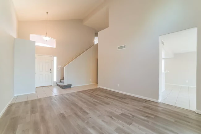 3929 E Wescott Dr Phoenix, AZ 85050 photo 5