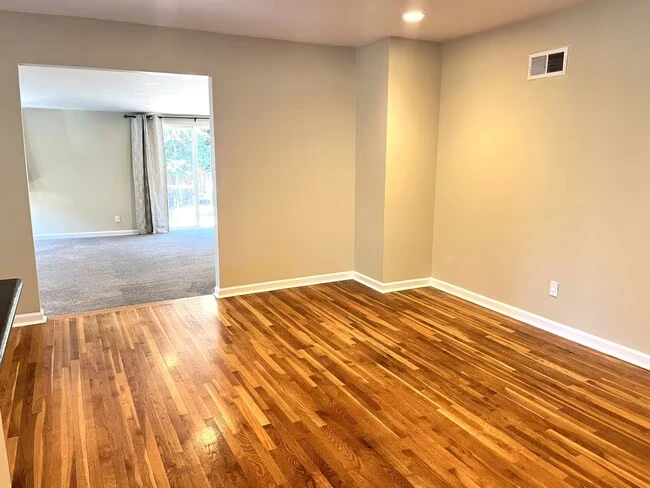 5657 Barclay Ave San Diego, CA 92120 photo 3