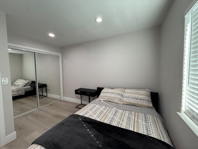 52 S 10th St San Jose, CA 95112 photo 4