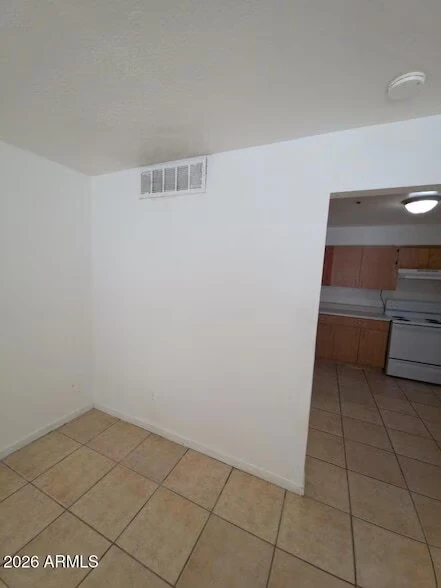 4829 N 37th Ave Phoenix, AZ 85019 photo 4