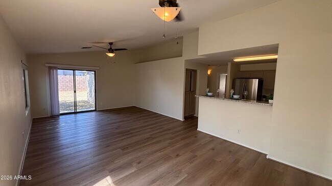15932 W Lundberg St Surprise, AZ 85374 photo 5