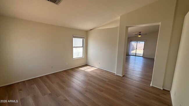 15932 W Lundberg St Surprise, AZ 85374 photo 3