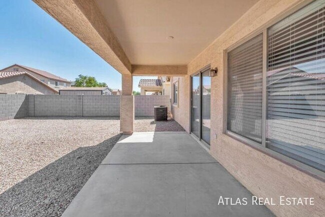 36556 W Velazquez Dr Maricopa, AZ 85138 photo 2