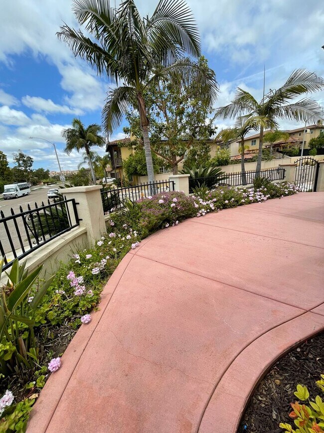 9707 Deer Trail Dr San Diego, CA 92127 photo 3