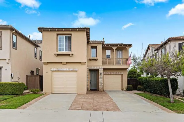 958 Avalon Way photo 3