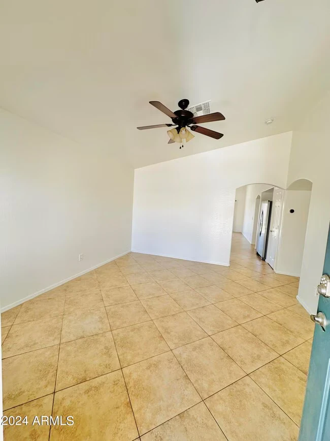 192 N 222nd Dr Buckeye, AZ 85326 photo 3