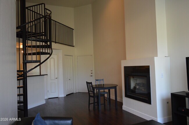 1701 E Colter St Phoenix, AZ 85016 photo 3