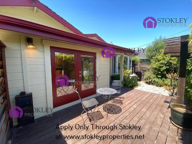 209 National St