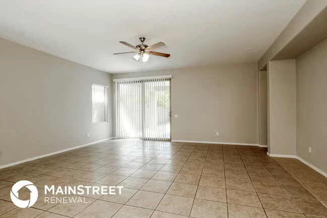 9255 W Berkeley Rd Phoenix, AZ 85037 photo 4