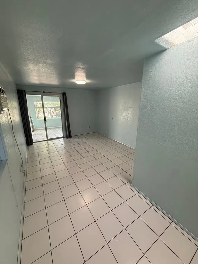 5977 Dwight St San Diego, CA 92105 photo 5