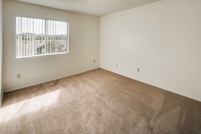 Stone Ridge Apartments photo 2