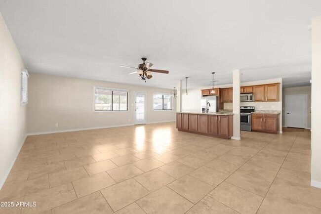 2715 S Rita Ln Tempe, AZ 85282 photo 3