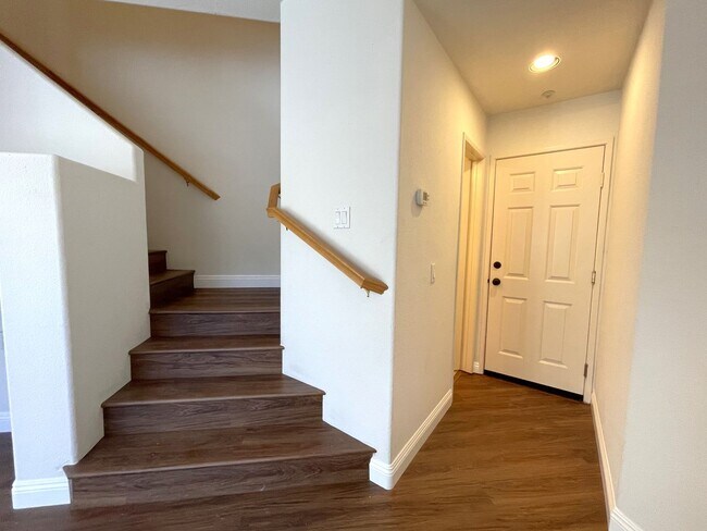 431 Bay Berry Pl Encinitas, CA 92024 photo 2