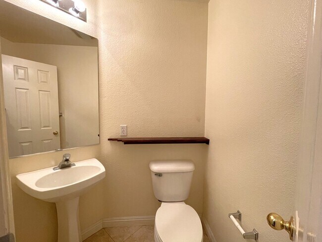 431 Bay Berry Pl Encinitas, CA 92024 photo 3