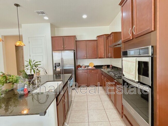 273 E Lantana Dr Chandler, AZ 85286 photo 4