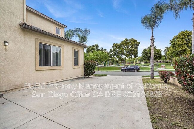 1092 Breezewood Dr Chula Vista, CA 91913 photo 3