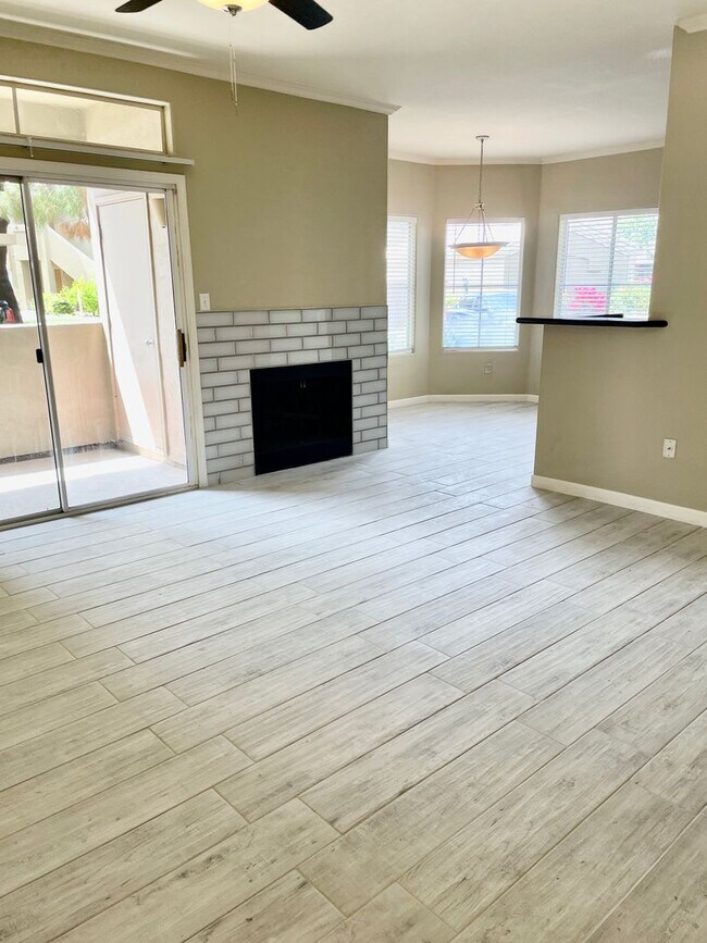 5335 E Shea Blvd Scottsdale, AZ 85254 photo 4