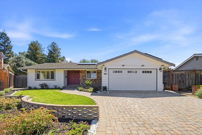 940 Fell Ct photo 5