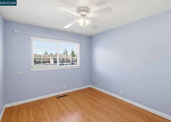 55 Ceemar Ct Concord, CA 94519 photo 2
