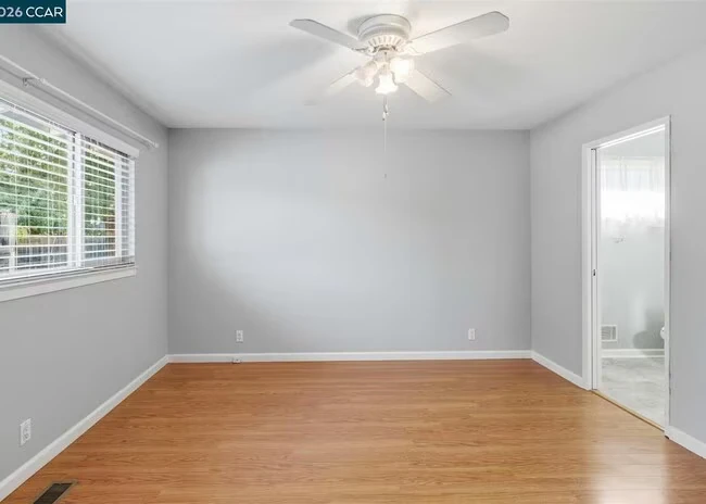 55 Ceemar Ct Concord, CA 94519 photo 3