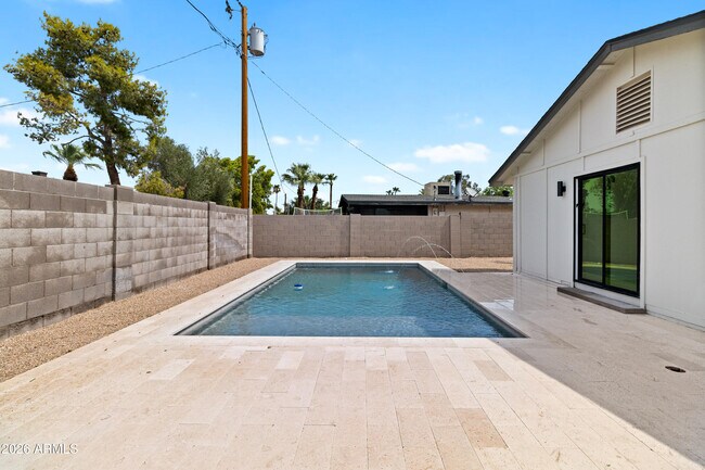 10010 N 29th St Phoenix, AZ 85028 photo 5