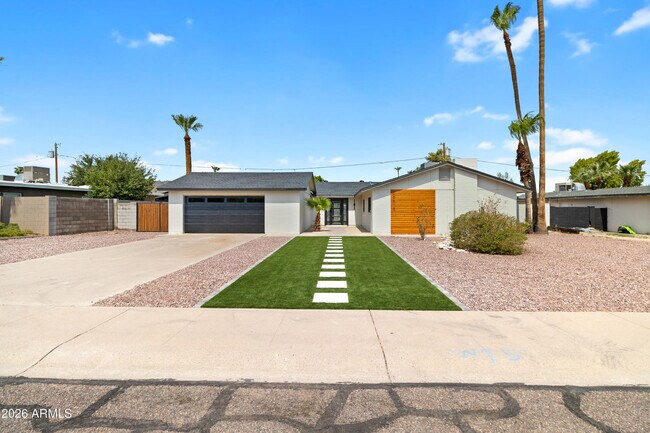 10010 N 29th St Phoenix, AZ 85028