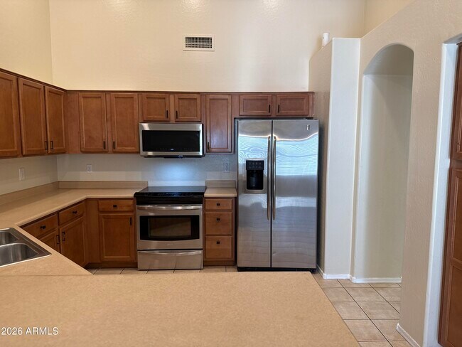 9630 W Reno View Dr Peoria, AZ 85345 photo 4