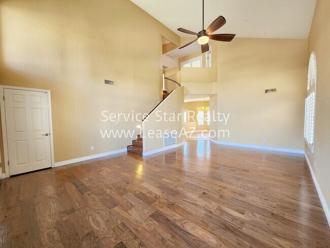 1329 E Sheena Dr Phoenix, AZ 85022 photo 3