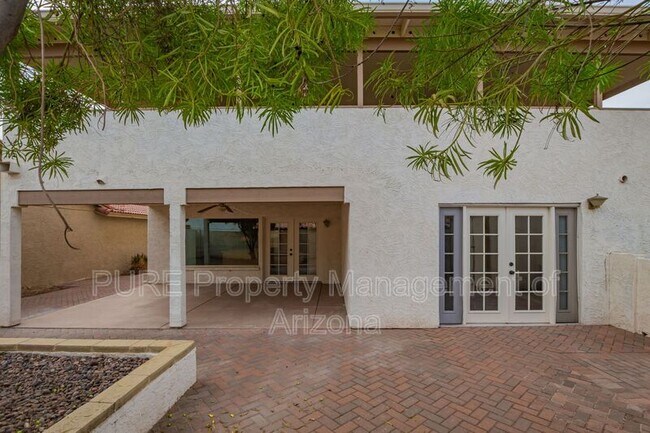 5627 S Jolly Roger Rd Tempe, AZ 85283 photo 4