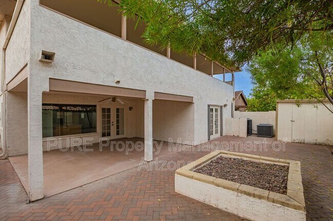 5627 S Jolly Roger Rd Tempe, AZ 85283 photo 2