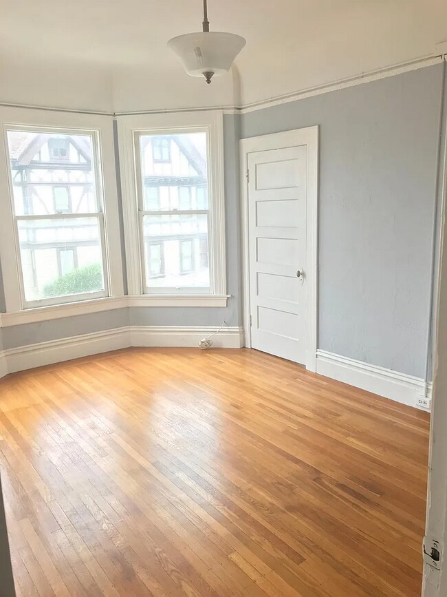 900-910-910 Central Ave San Francisco, CA 94115 photo 2