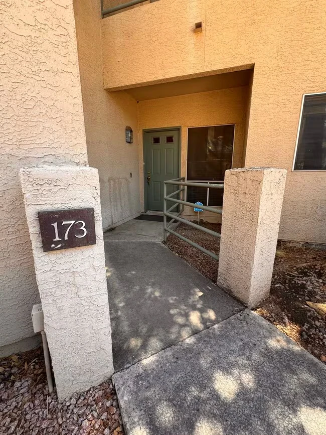 101 N 7th St Phoenix, AZ 85034 photo 2