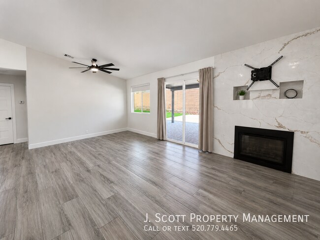 6531 N 83rd Ln Glendale, AZ 85305 photo 3