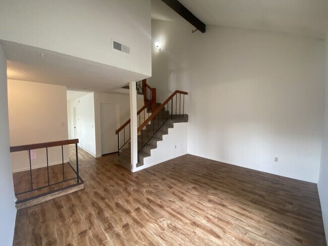 10860 Tierrasanta Blvd San Diego, CA 92124 photo 3