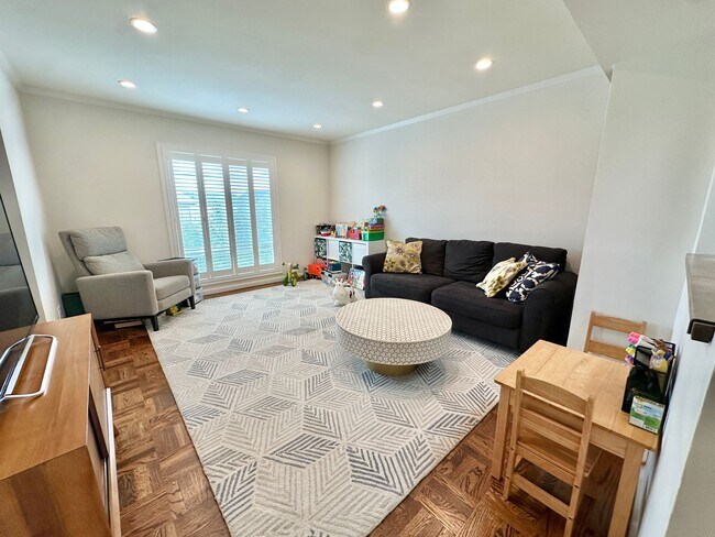 1918 25th Ave San Francisco, CA 94122 photo 4
