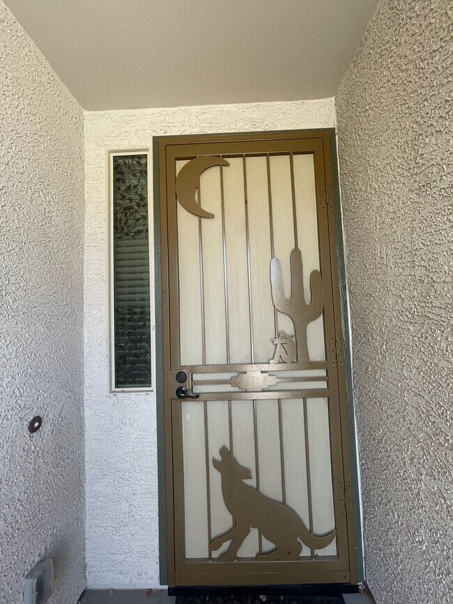 15539 W Poinsettia Dr Surprise, AZ 85379 photo 2