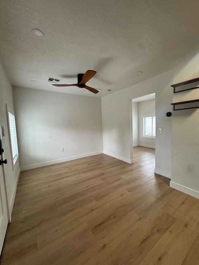 1006 N 12th St Phoenix, AZ 85006 photo 2