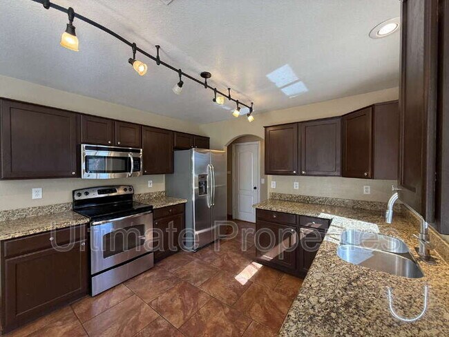 11171 W Edgemont Ave Avondale, AZ 85392 photo 5