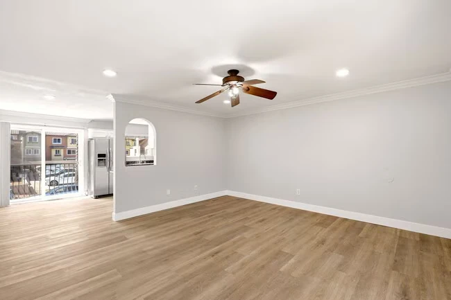 1000 S Mollison Ave El Cajon, CA 92020 photo 3