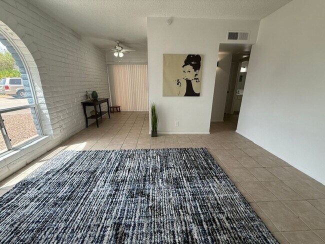 1141 N April Cir Mesa, AZ 85203 photo 3