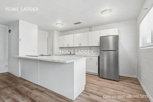 1332 W 5th St Tempe, AZ 85281 photo 2