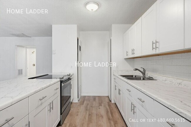 1332 W 5th St Tempe, AZ 85281 photo 3