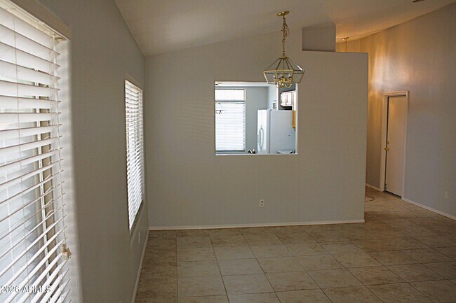 13232 W Desert Ln Surprise, AZ 85374 photo 5