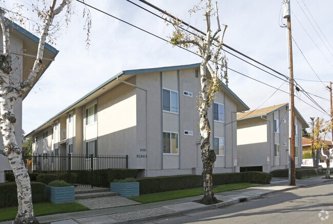 2BR/1BA Apartment on Curtiss Ave · San Jose photo 3