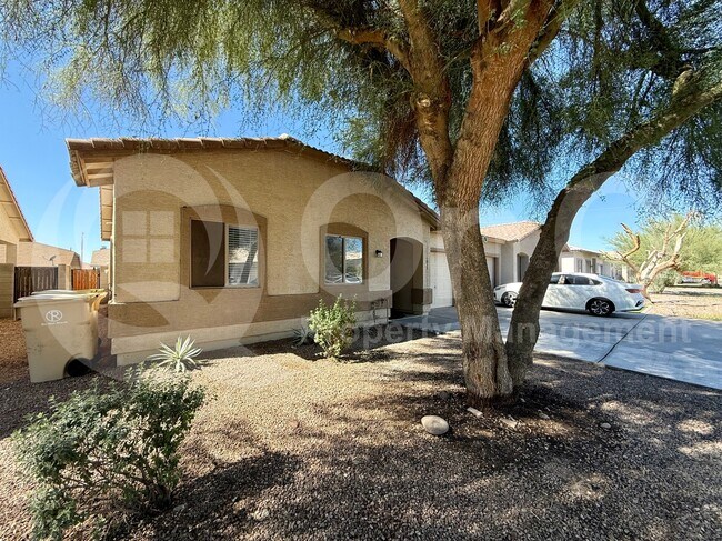 6832 N 81st Dr Glendale, AZ 85303 photo 3