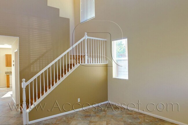 31125 Hidden Lake Rd Murrieta, CA 92563 photo 5