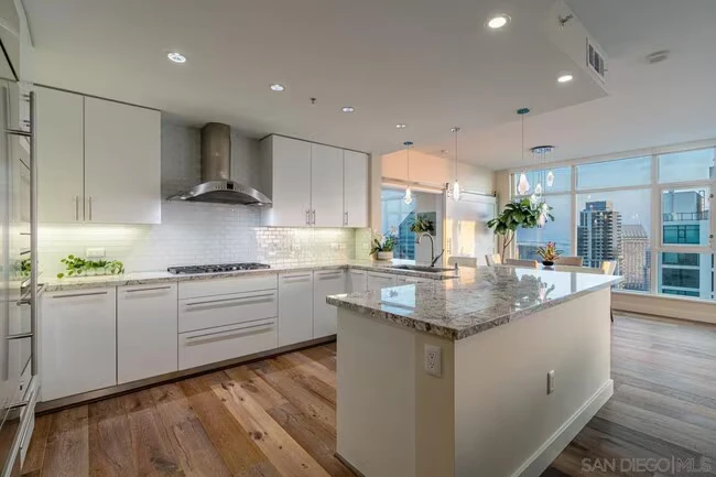 1205 Pacific Hwy San Diego, CA 92101 photo 3
