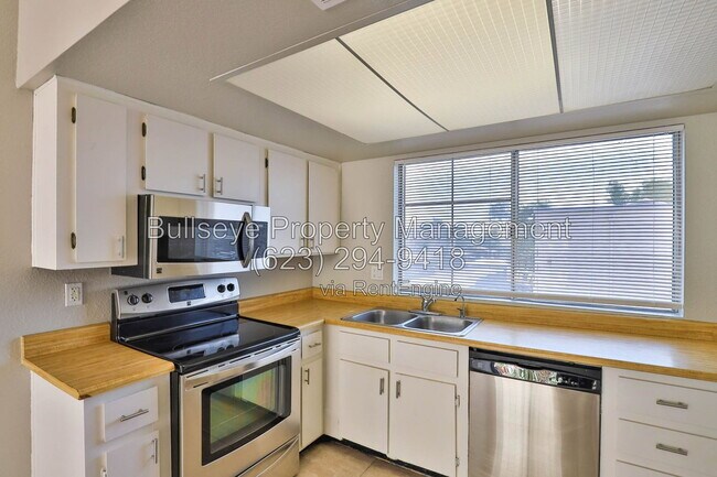 1540 W Mercer Ln Phoenix, AZ 85029 photo 5